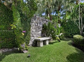 536 Jeronimo Dr, Coral Gables FL 33146