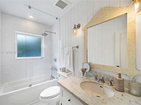 536 Jeronimo Dr, Coral Gables FL 33146