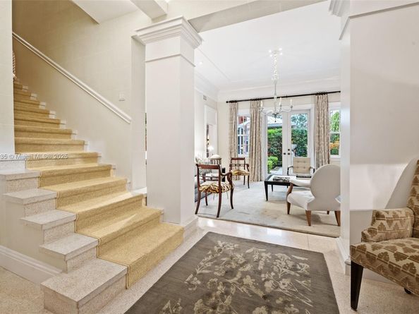 568 Loretto Ave 11, Coral Gables FL 33146