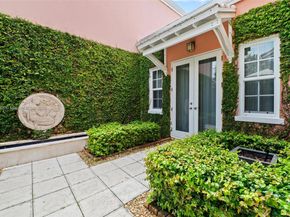 568 Loretto Ave 11, Coral Gables FL 33146