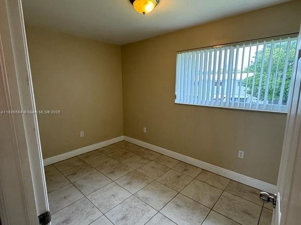 483 NW 19th St 362, Miami FL 33136