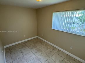 483 NW 19th St 362, Miami FL 33136