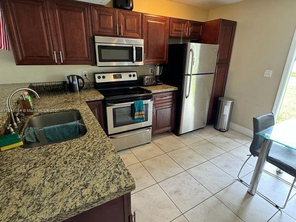 483 NW 19th St 362, Miami FL 33136