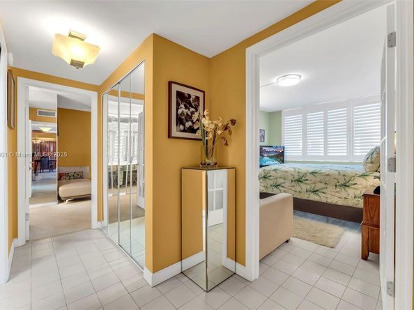 3800 Hillcrest Dr 412, Hollywood FL 33021