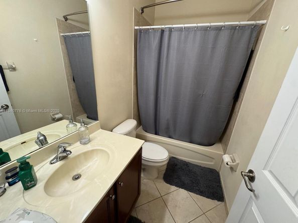 11603 NW 89th St 215, Doral FL 33178