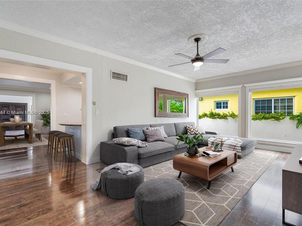 1365 SW 18th St, Miami FL 33145