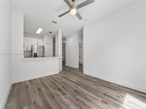 1366 SE 26th Ave, Homestead FL 33035