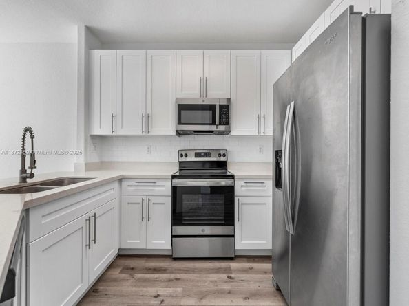 1366 SE 26th Ave, Homestead FL 33035