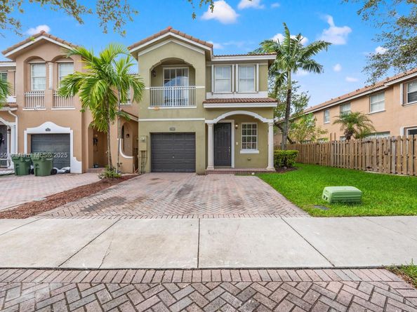 1366 SE 26th Ave, Homestead FL 33035
