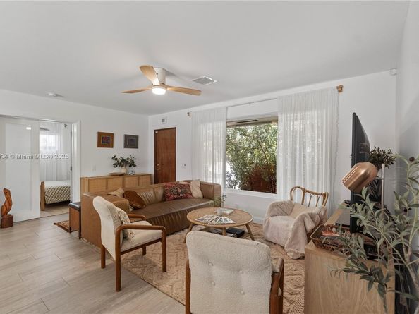 4461 NE 15th Ave, Oakland Park FL 33334