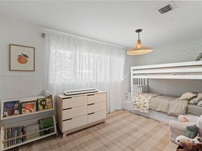 4461 NE 15th Ave, Oakland Park FL 33334