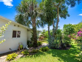 4461 NE 15th Ave, Oakland Park FL 33334
