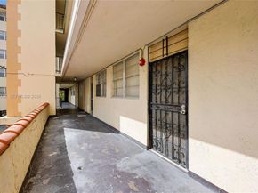 12590 NE 16th Ave 208, North Miami FL 33161