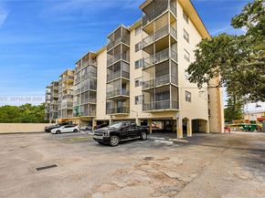 12590 NE 16th Ave 208, North Miami FL 33161