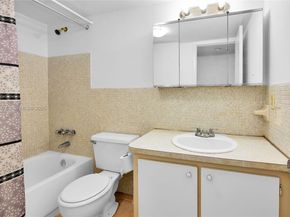 12590 NE 16th Ave 208, North Miami FL 33161