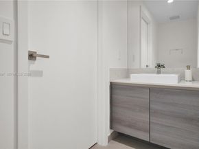 1080 Brickell Ave 1802, Miami FL 33131