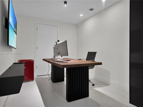 1080 Brickell Ave 1802, Miami FL 33131