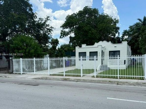 6848 N Miami Ave, Miami FL 33150