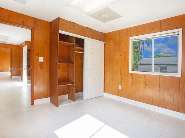 5881 SW 160th Ave, Southwest Ranches FL 33331
