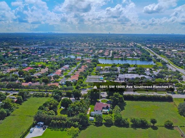 5881 SW 160th Ave, Southwest Ranches FL 33331