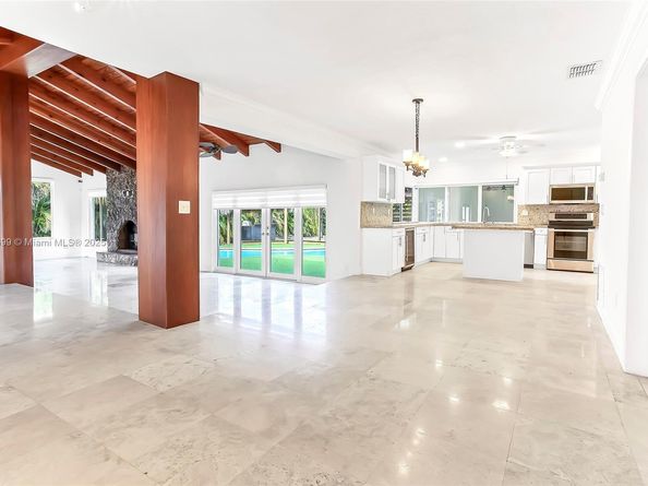 5881 SW 160th Ave, Southwest Ranches FL 33331