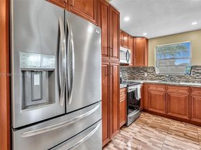 160 Markham H 160, Deerfield Beach FL 33442