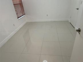 17500 NW 67th Pl M4, Hialeah FL 33015