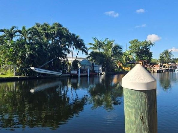 2622 Sheridan St, Hollywood FL 33020