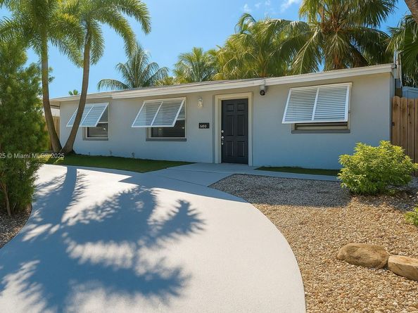 2622 Sheridan St, Hollywood FL 33020