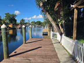 2622 Sheridan St, Hollywood FL 33020