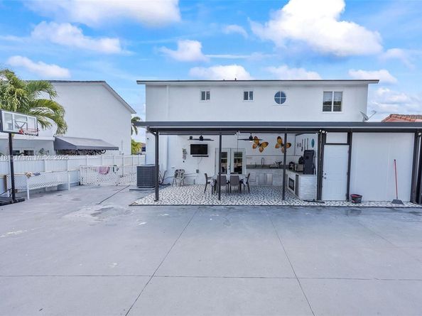 18110 SW 153rd Ct, Miami FL 33187