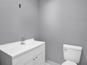 18200 SW 48th St, Southwest Ranches FL 33331