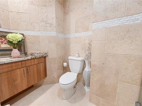 9621 W Calusa Club Dr, Miami FL 33186