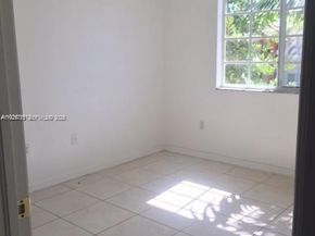 945 NE 33rd Ter 203, Homestead FL 33033