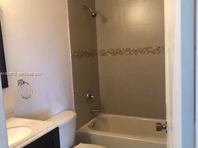 945 NE 33rd Ter 203, Homestead FL 33033