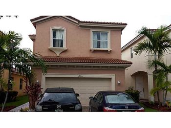 3736 NE 9 Ct