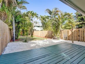 1427-1429 NE 17th Ct, Fort Lauderdale FL 33305