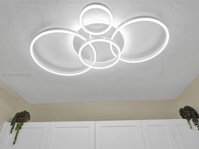 1427-1429 NE 17th Ct, Fort Lauderdale FL 33305