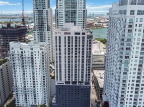 227 NE 2nd St 2506, Miami FL 33132