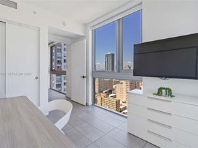 227 NE 2nd St 2506, Miami FL 33132