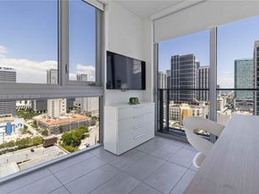 227 NE 2nd St 2506, Miami FL 33132