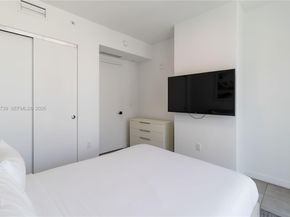 227 NE 2nd St 2506, Miami FL 33132