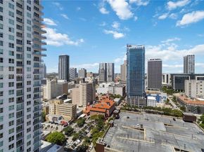 227 NE 2nd St 2506, Miami FL 33132