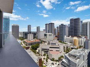 227 NE 2nd St 2506, Miami FL 33132