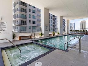 227 NE 2nd St 2506, Miami FL 33132