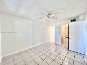 220 SW 9th Ave 209, Hallandale Beach FL 33009
