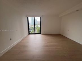 19667 Turnberry Way 5E, Aventura FL 33180