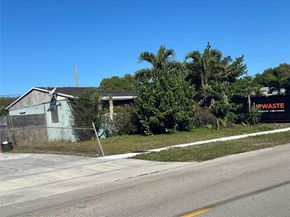 2101 SW 46th Ave, Fort Lauderdale FL 33317