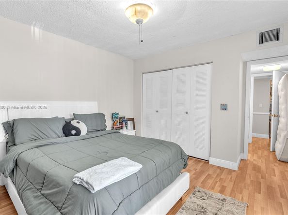 18850 NW 57th Ave 205, Hialeah FL 33015