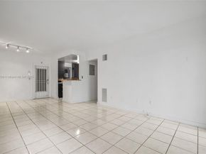 641 Espanola Way 3, Miami Beach FL 33139